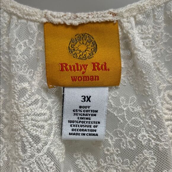 Ruby Rd. Ivory Floral Lace Blouse - Picture 2 of 4